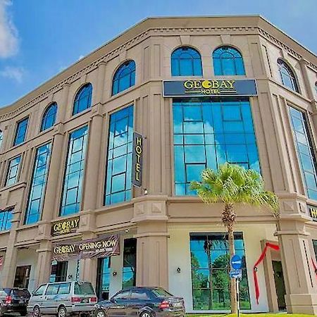 Geobay Hotel Джохор Бахру Екстериор снимка
