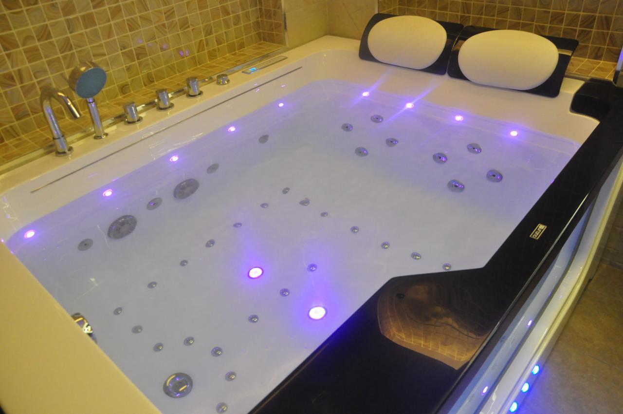 Geobay Hotel Джохор Бахру Екстериор снимка