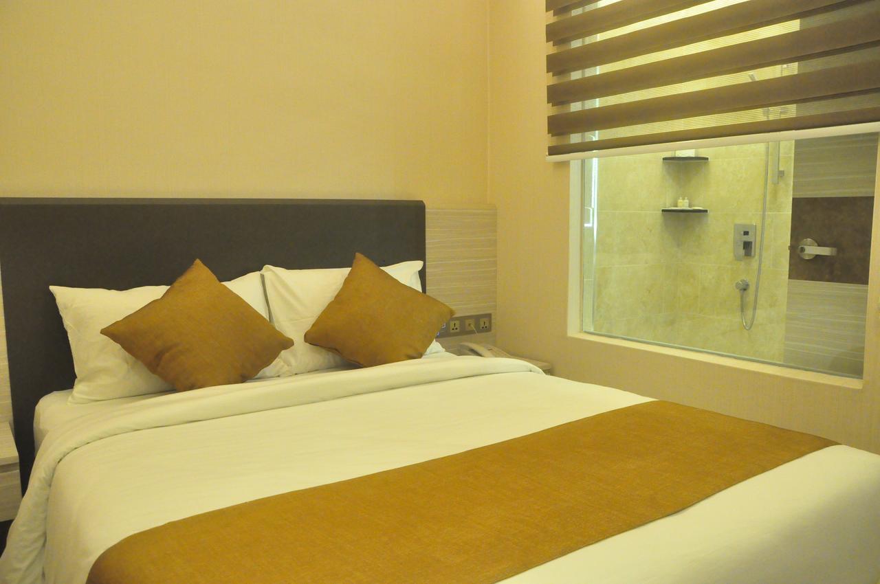 Geobay Hotel Джохор Бахру Екстериор снимка
