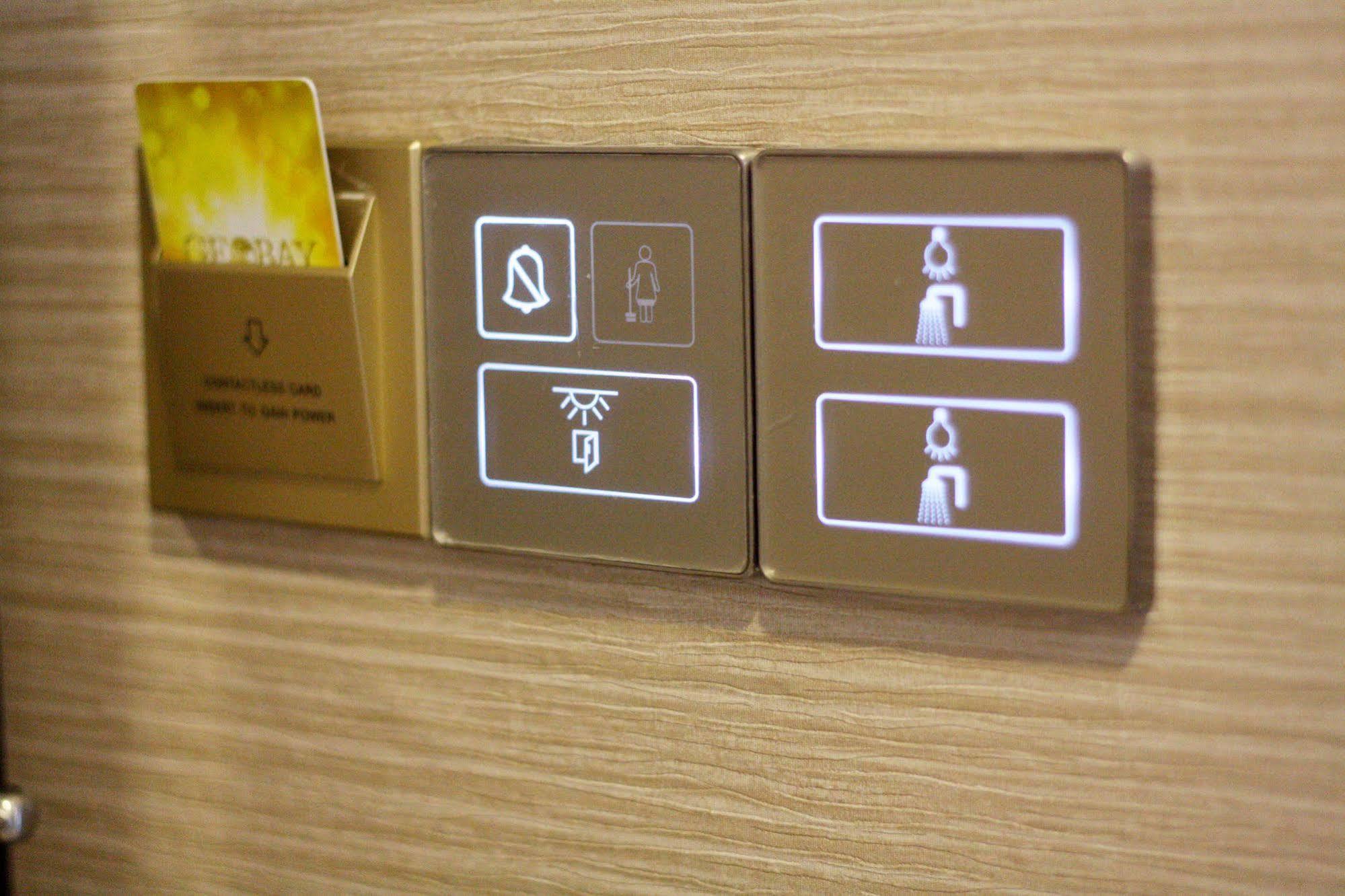 Geobay Hotel Джохор Бахру Екстериор снимка